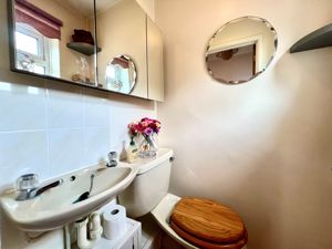 Cloakroom- click for photo gallery